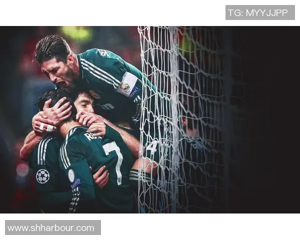 足球巨星亲签战靴亮相 全球球迷争相收藏的运动潮品背后故事